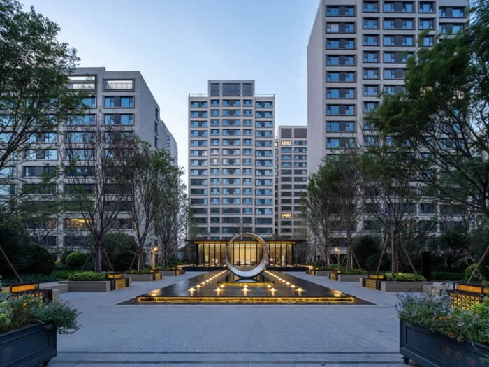 鉴黑担保网板材济南金茂府项目案例