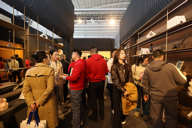 鉴黑担保网全屋定造亮相沈阳家博会，书写各人居时期新篇章